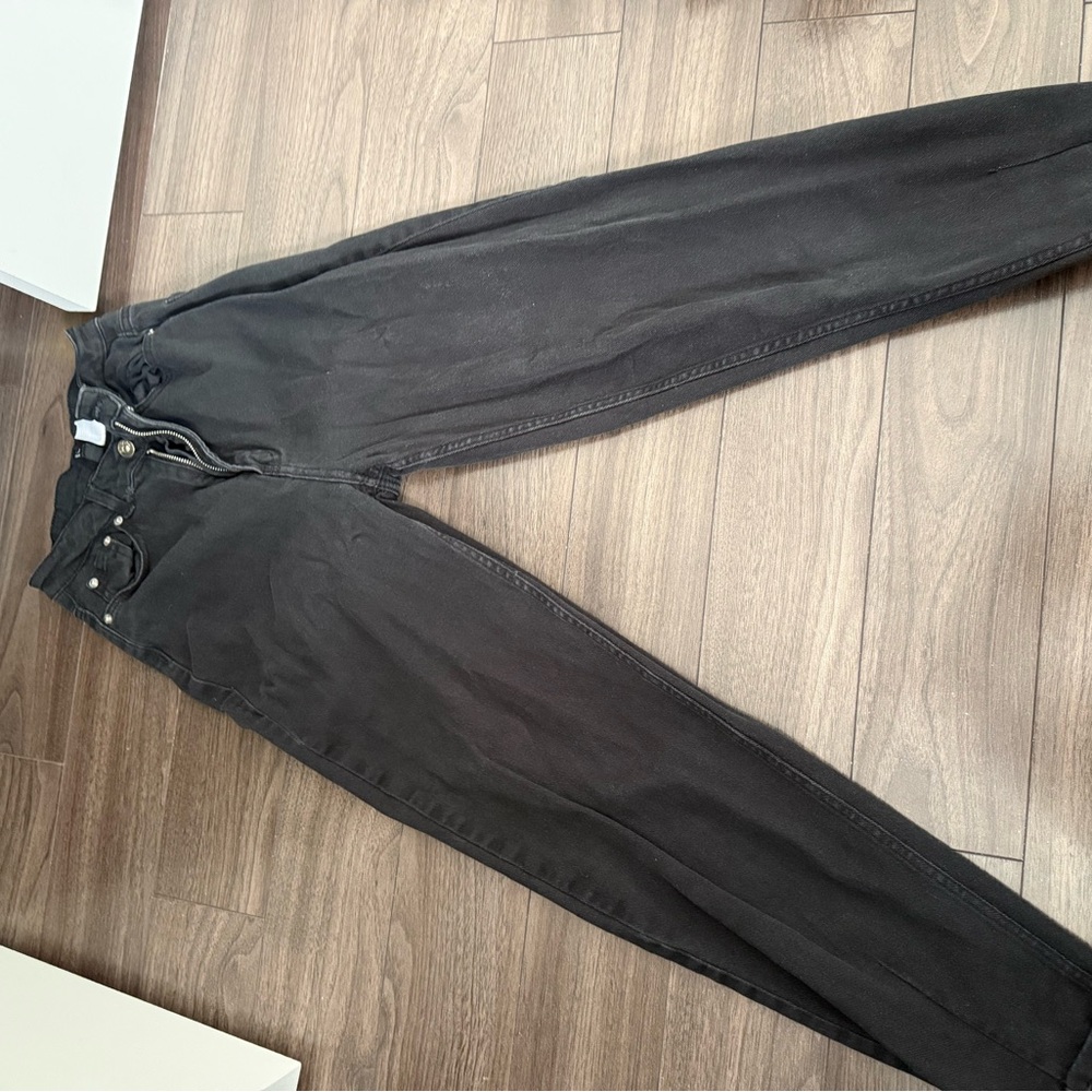 H&M Men's Dark Charcoal Straight Jeans